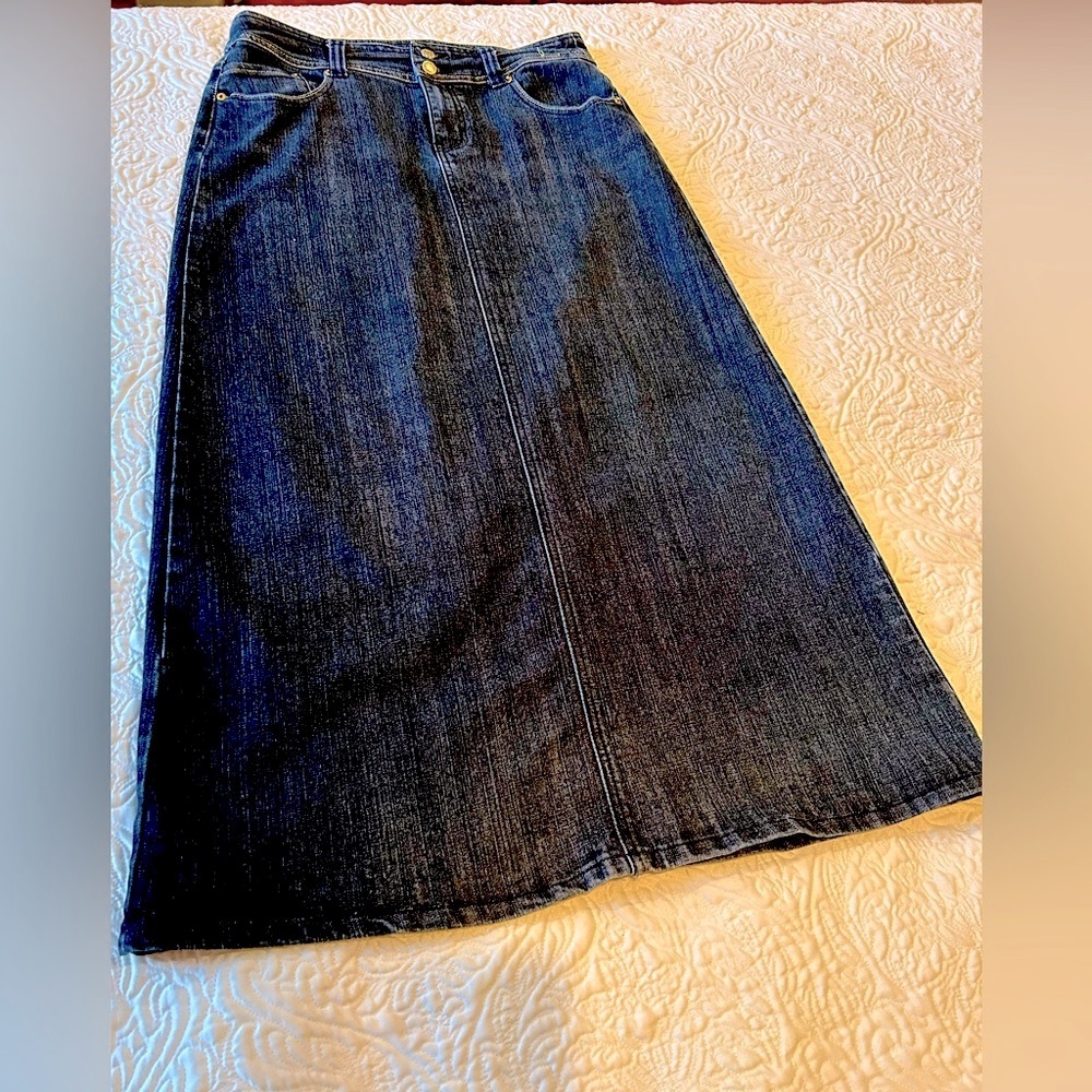 Baccini Dark Wash Denim Skirt